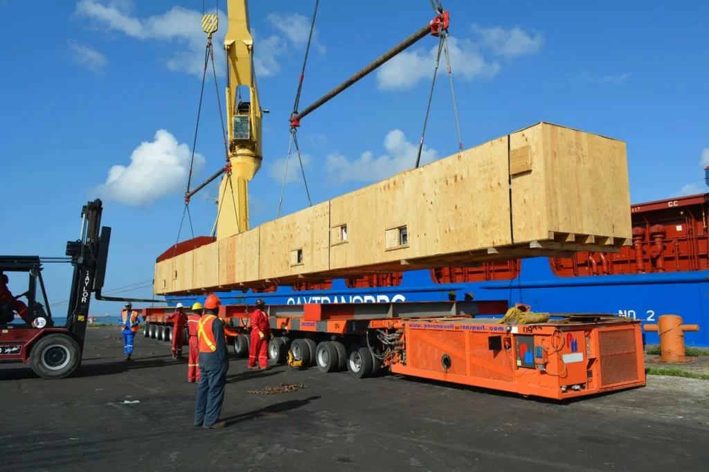 How Heavy Lift Transportation is Revolutionizing the Shipping Industry