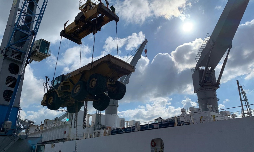 How Do Logistics Companies in Dammam Handle Breakbulk Cargo